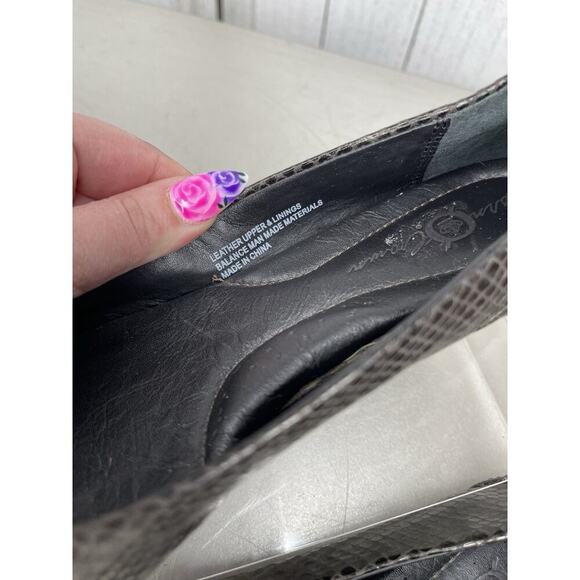 Born Concepts BOC Flats Womens Size 6 Metallic Leather Ballet Slip On Snakeskin - Picture 4 of 6